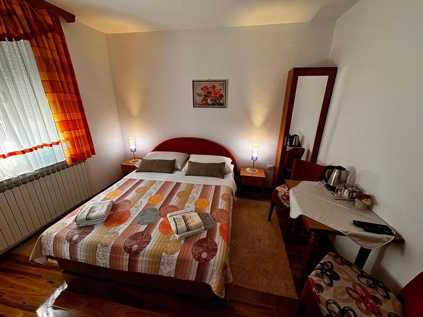 Guest House Family Varda Plitvice Lakes Plitvička Jezera المظهر الخارجي الصورة