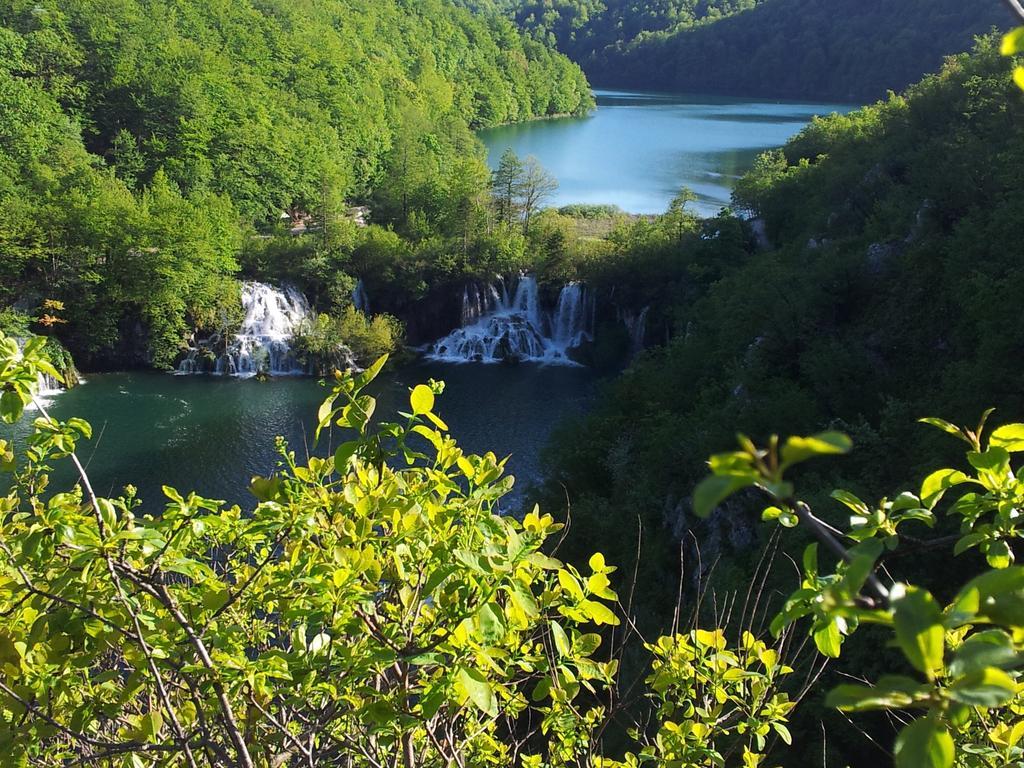 Guest House Family Varda Plitvice Lakes Plitvička Jezera المظهر الخارجي الصورة