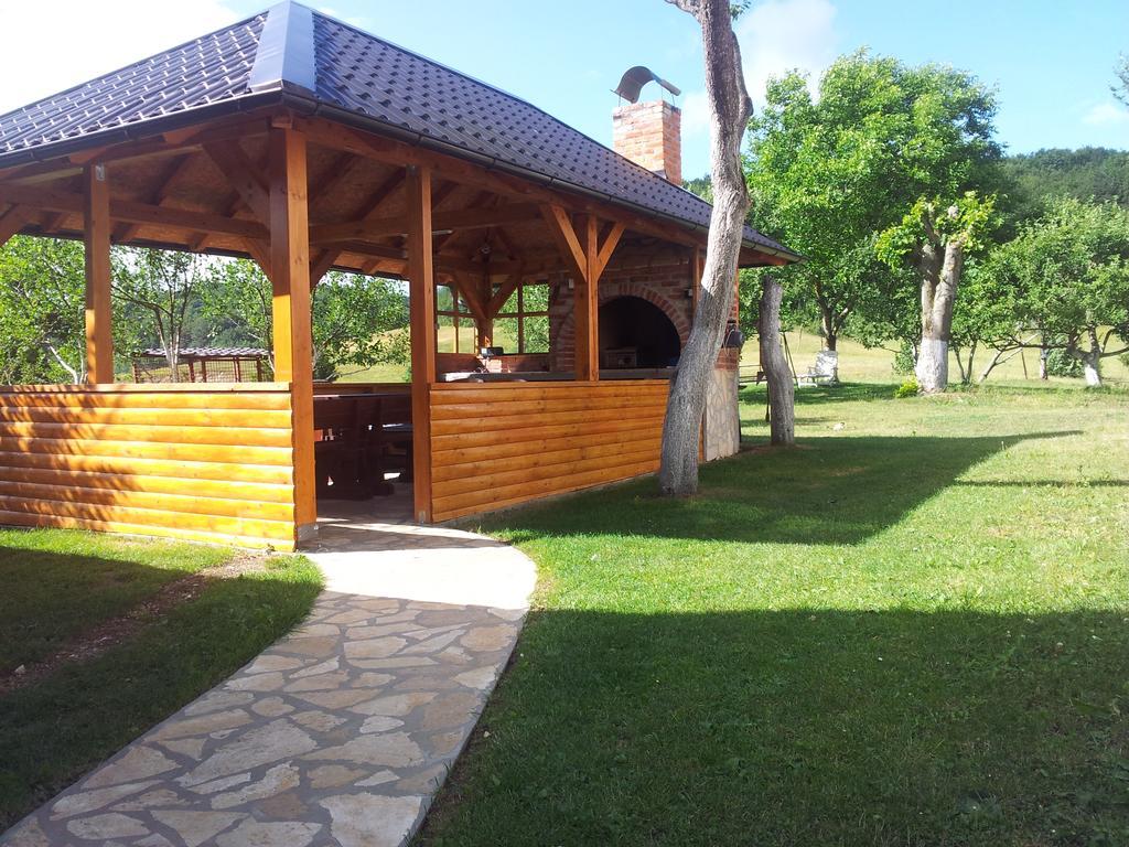 Guest House Family Varda Plitvice Lakes Plitvička Jezera المظهر الخارجي الصورة