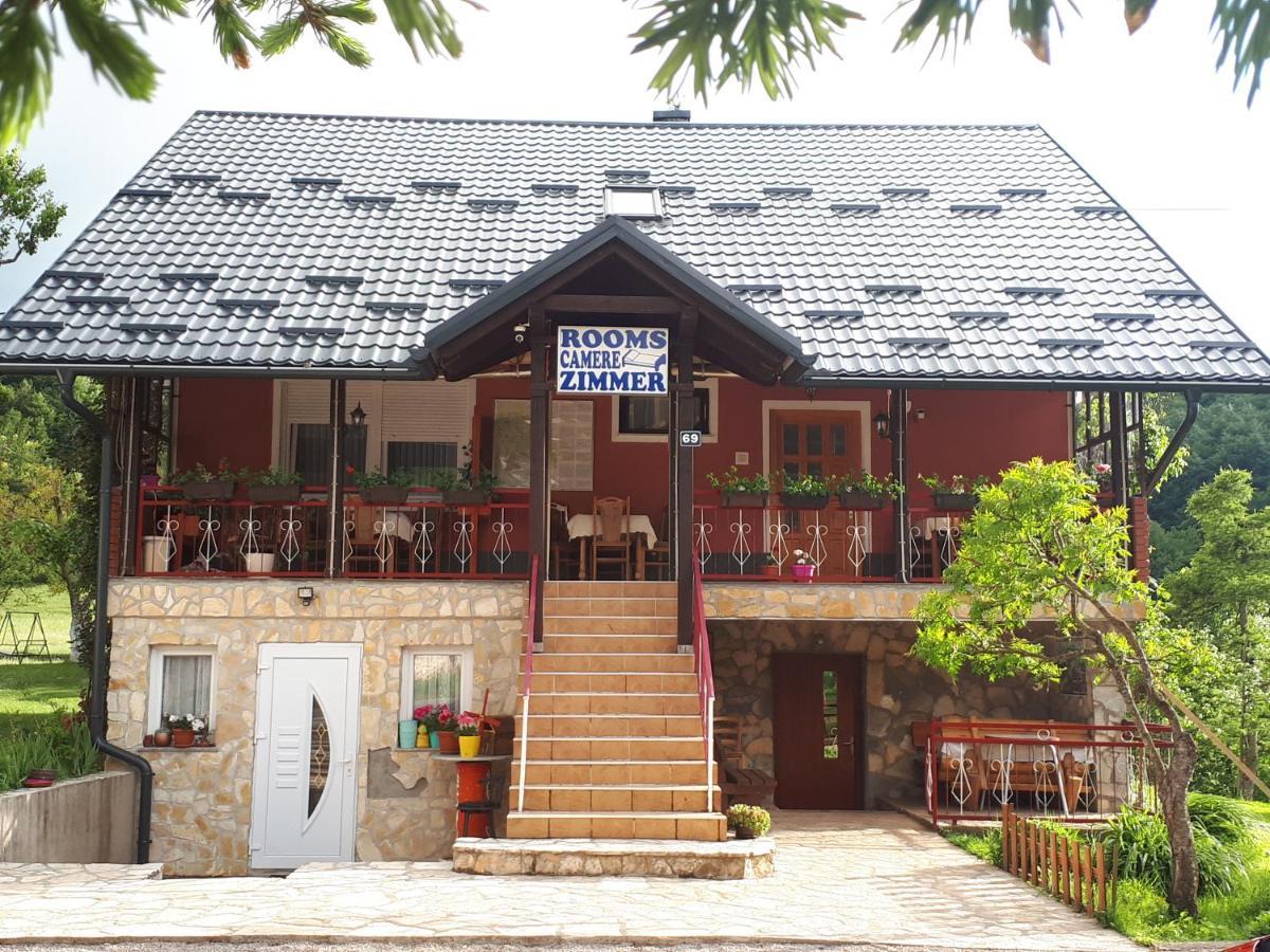 Guest House Family Varda Plitvice Lakes Plitvička Jezera المظهر الخارجي الصورة